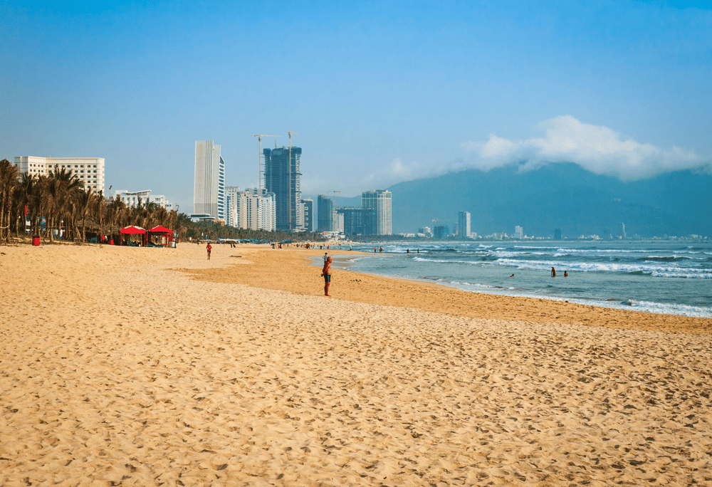 Visitors should always swim inside the areas marked by safety buoys and watched by lifeguards for safety (Source: Canva)